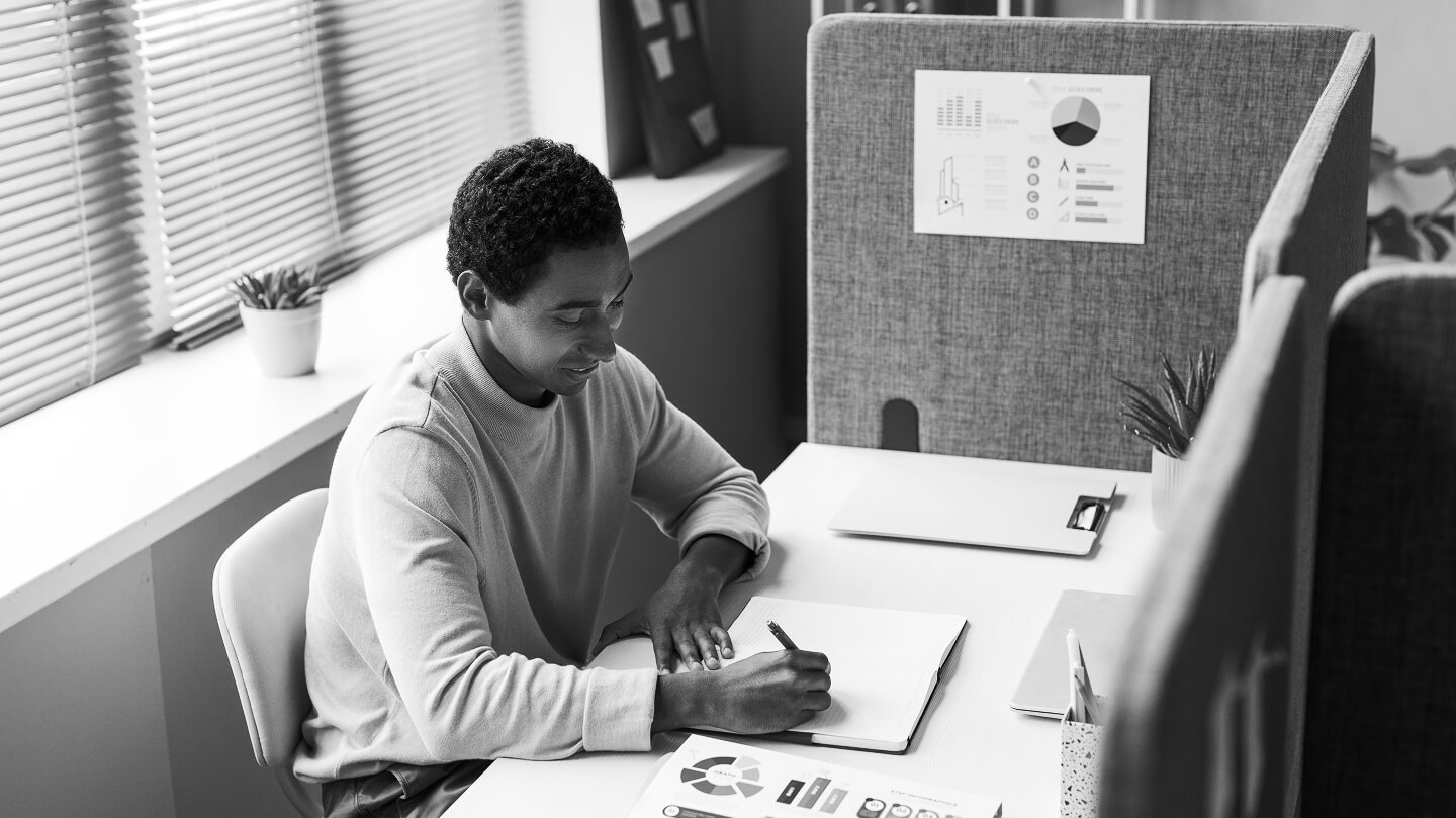 How to Build a Strong Portfolio as a Beginner Designer